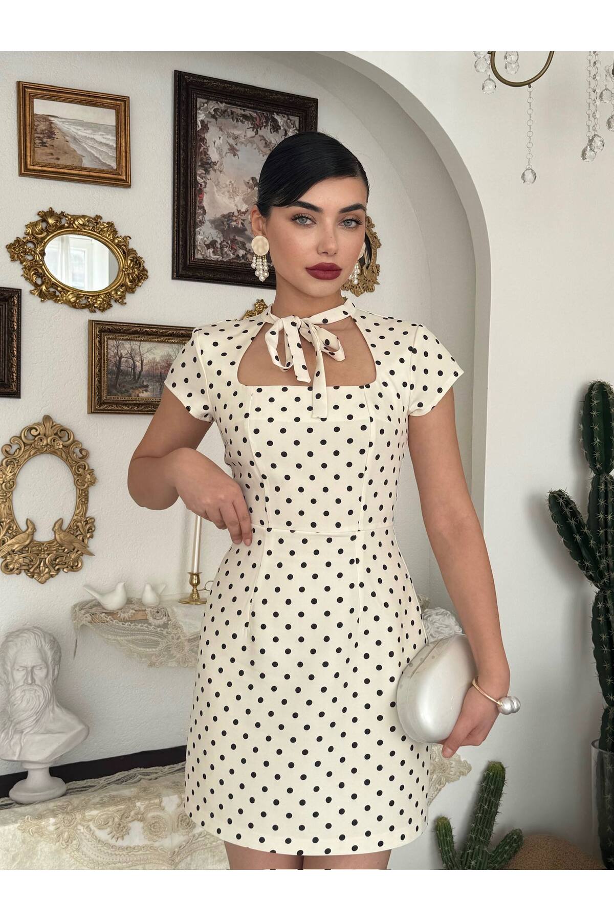 PUANTIYELI VINTAGE ELBİSE