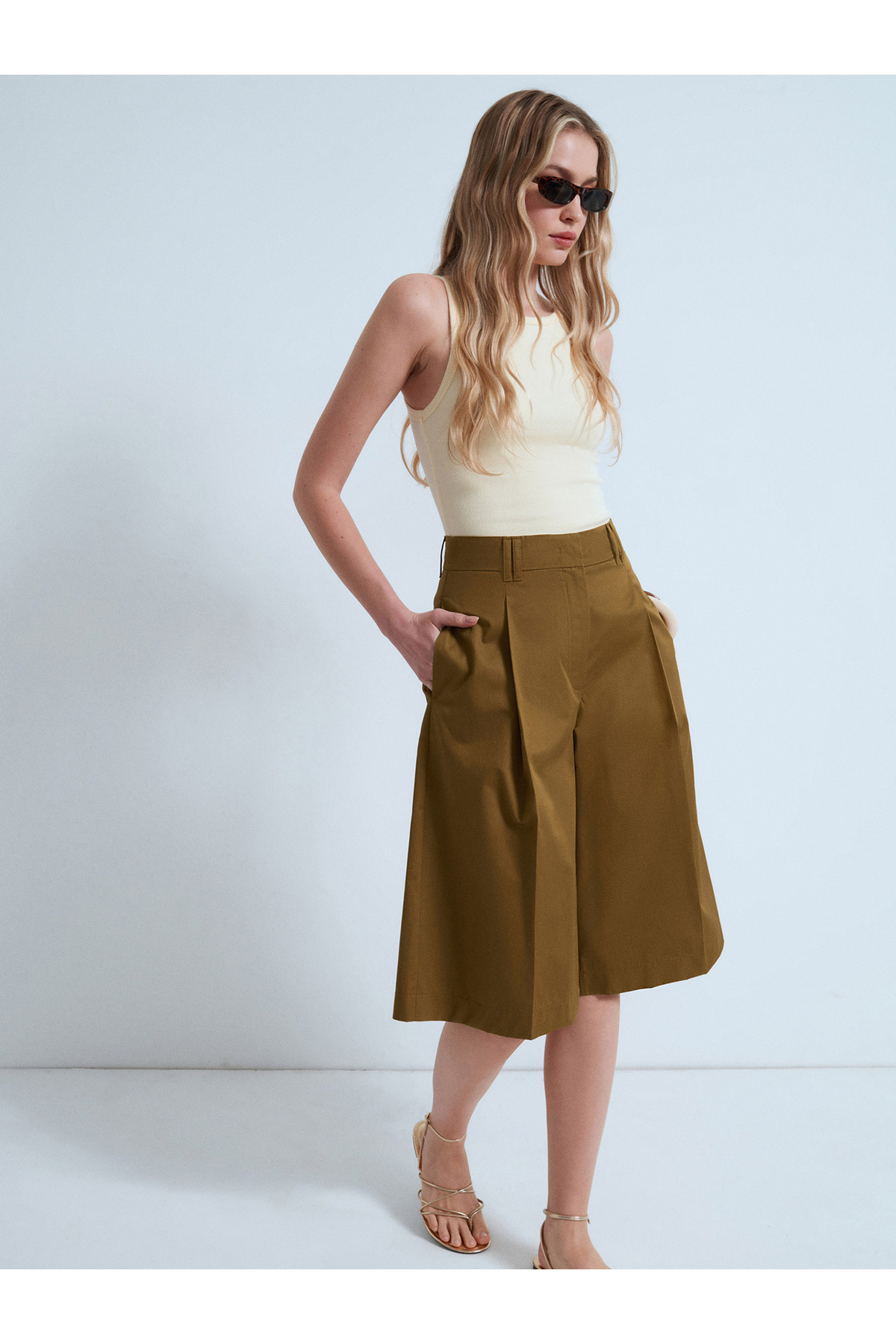 72705 %100 Pamuk Wide Leg Bermuda