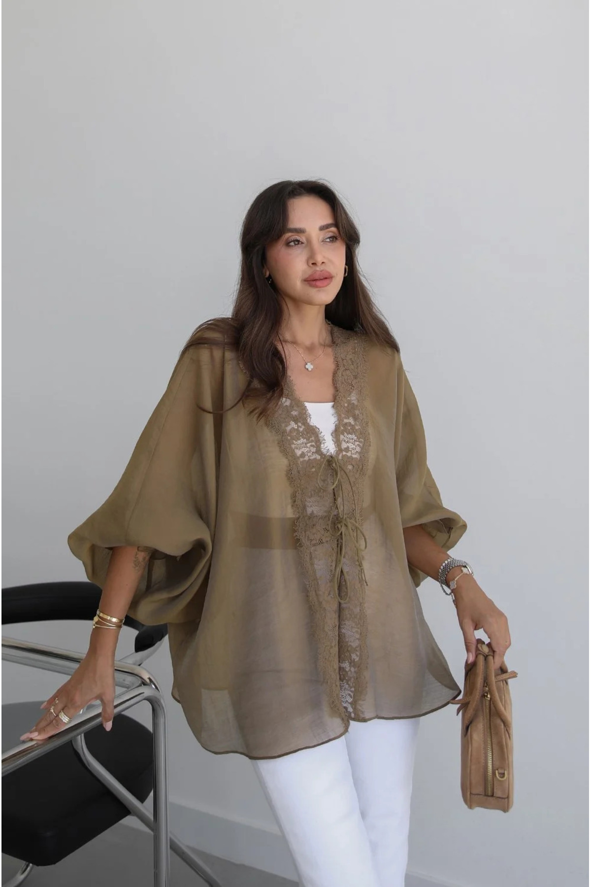 Kadın Dantel Detaylı Bağlamalı Oversize Bluz
