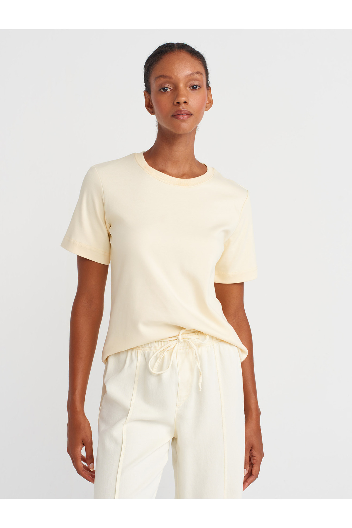 31763 %100 Pamuk Bisiklet Yaka T-shirt