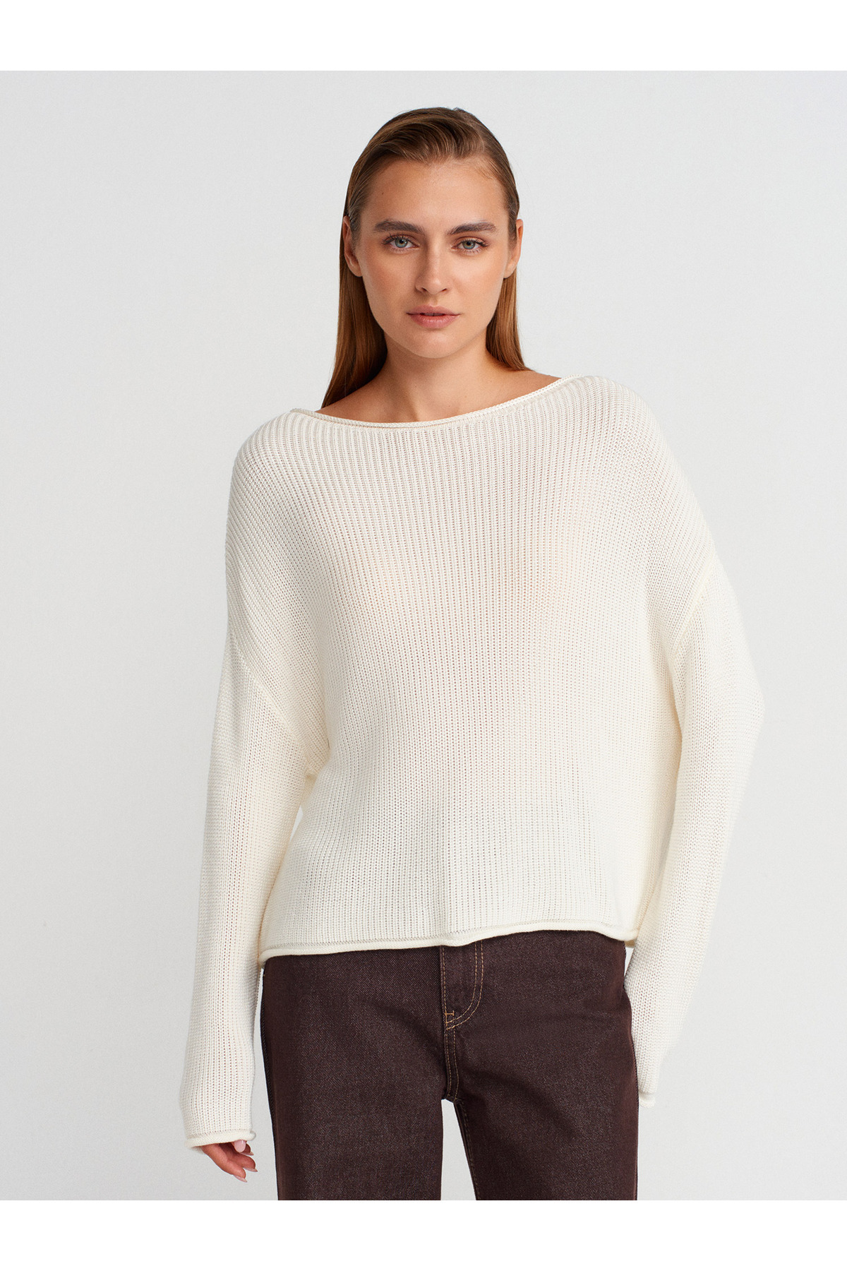 10804 Kayık Yaka Dökümlü Kazak